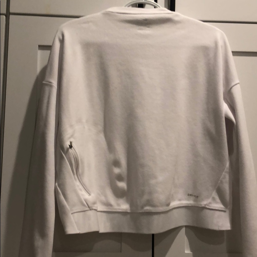 Nike - Picture 4 of 6